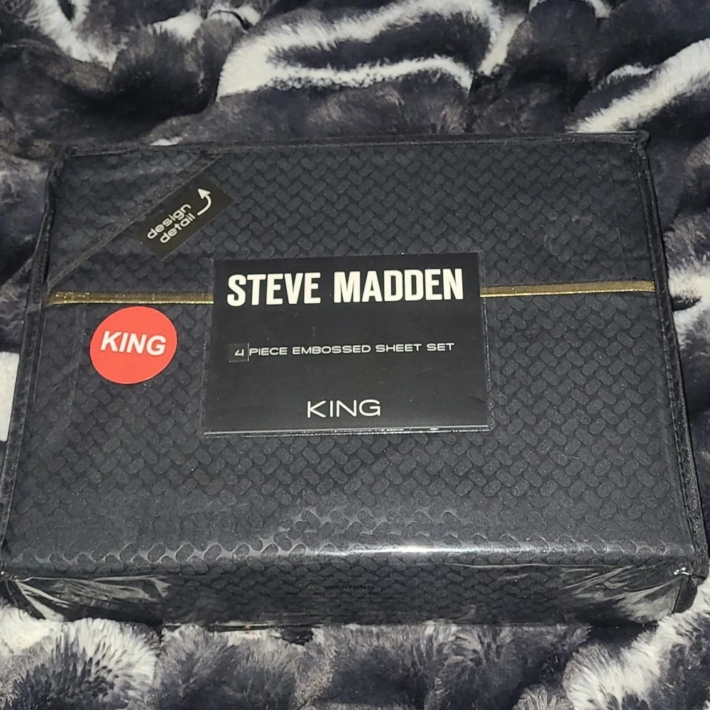Steve Madden Black Embossed King Sheet Set